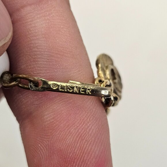 Lisner White Faux Pearl Necklace Round Bead Hook Close - Picture 4 of 6